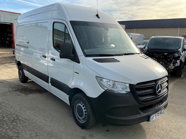 Mercedes SPRINER — Photo 1