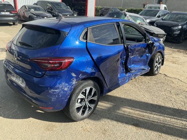 Renault Clio — Photo 8