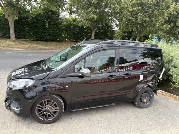 Ford Tourneo — Photo 5