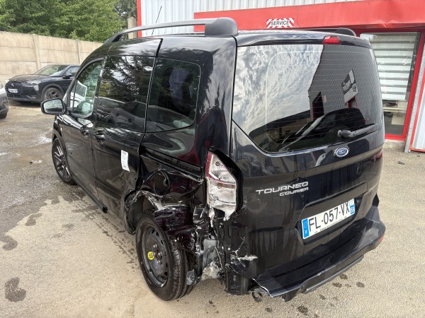Ford Tourneo — Photo 7
