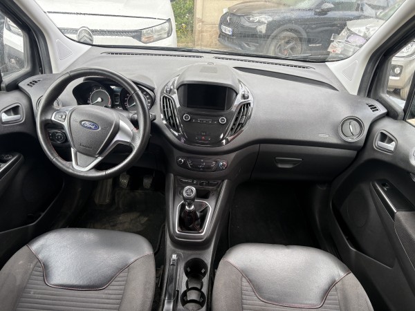 Ford Tourneo — Photo 10
