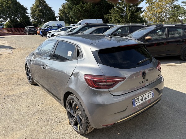 Renault Clio — Photo 1