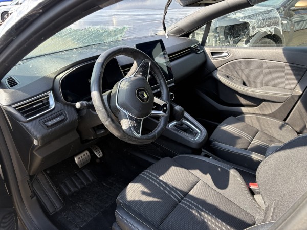 Renault Clio — Photo 8
