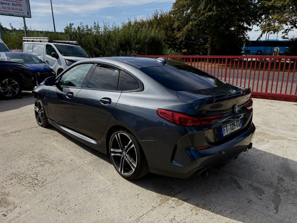 BMW 220 — Photo 1