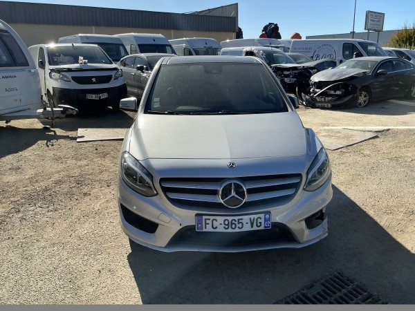 Mercedes B 200 — Photo 1