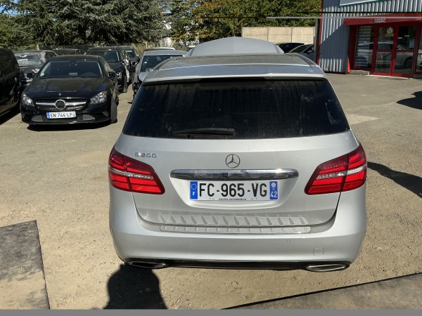 Mercedes B 200 — Photo 4